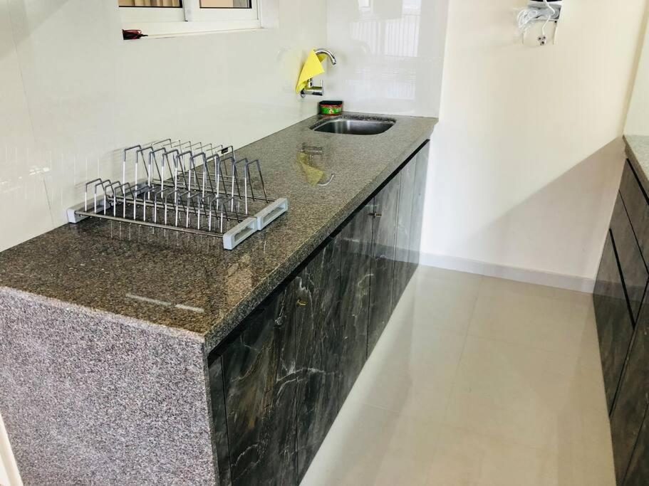 Lovely 2-Bedroom Sea View Serviced Apartment Dabolim Goa Zewnętrze zdjęcie